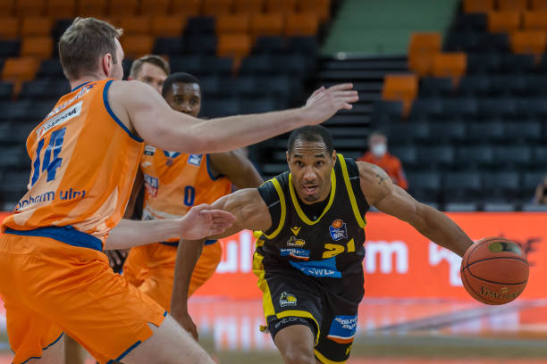 无球跑动和 无球跑动和