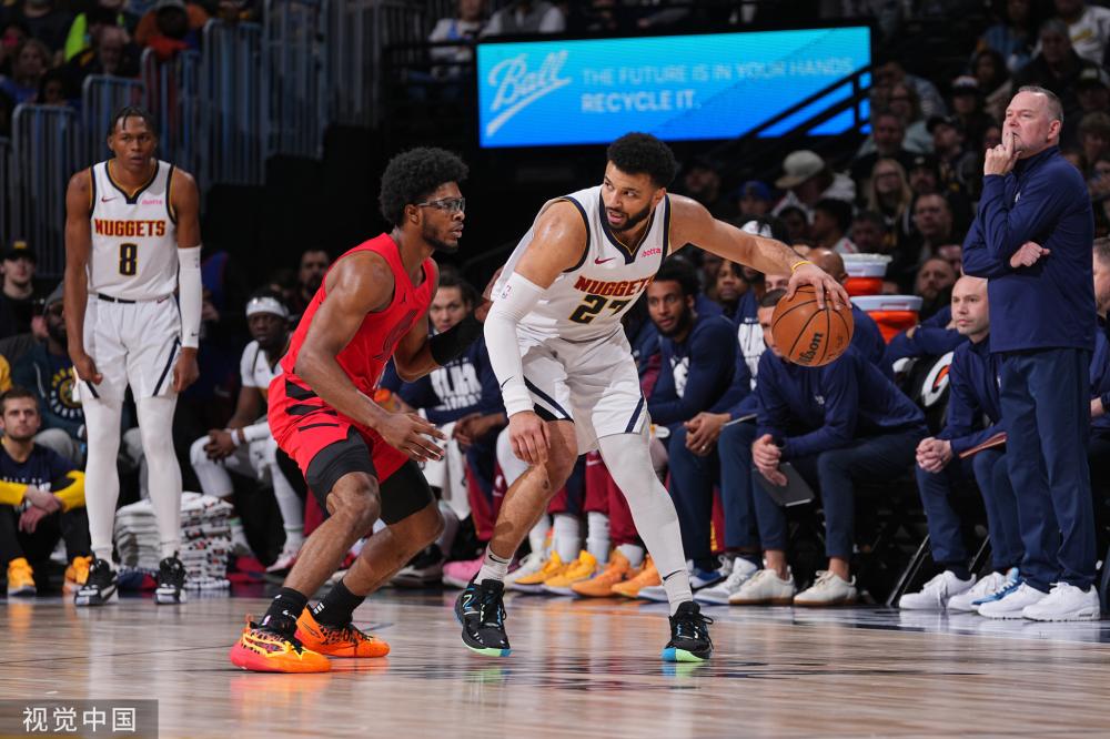 在社交平台 在社交平台