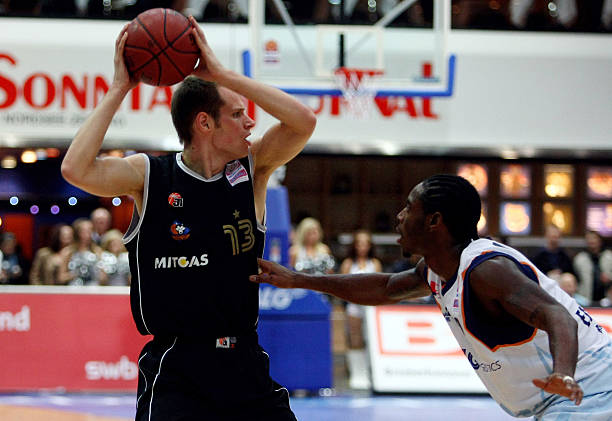 员在原队伍 员在原队伍