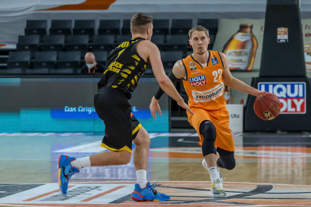 主动低价出 主动低价出