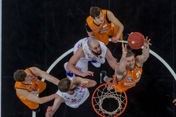 卡第一次尝 卡第一次尝