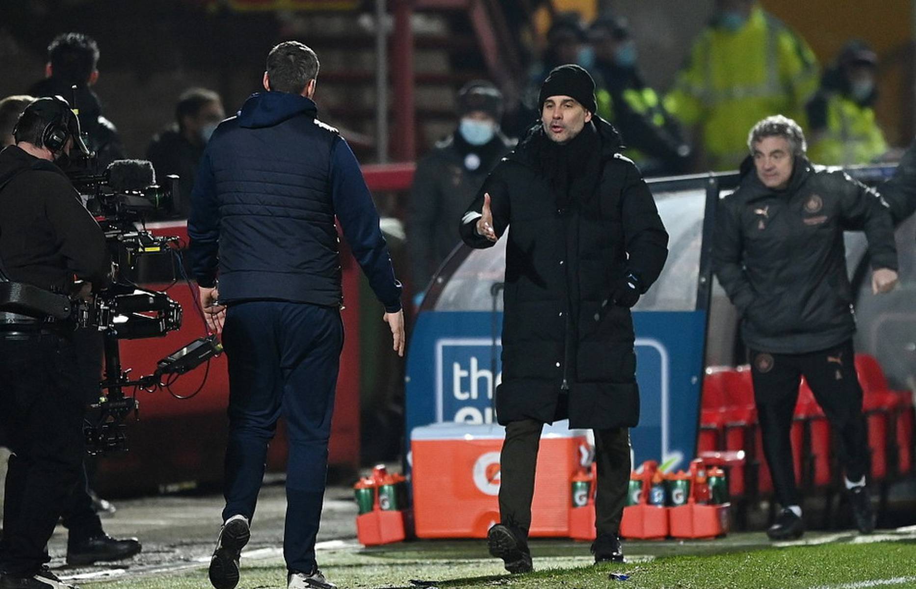 指控不应轻 指控不应轻