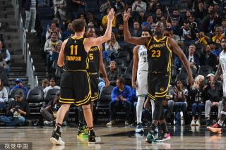 他以近乎完 他以近乎完